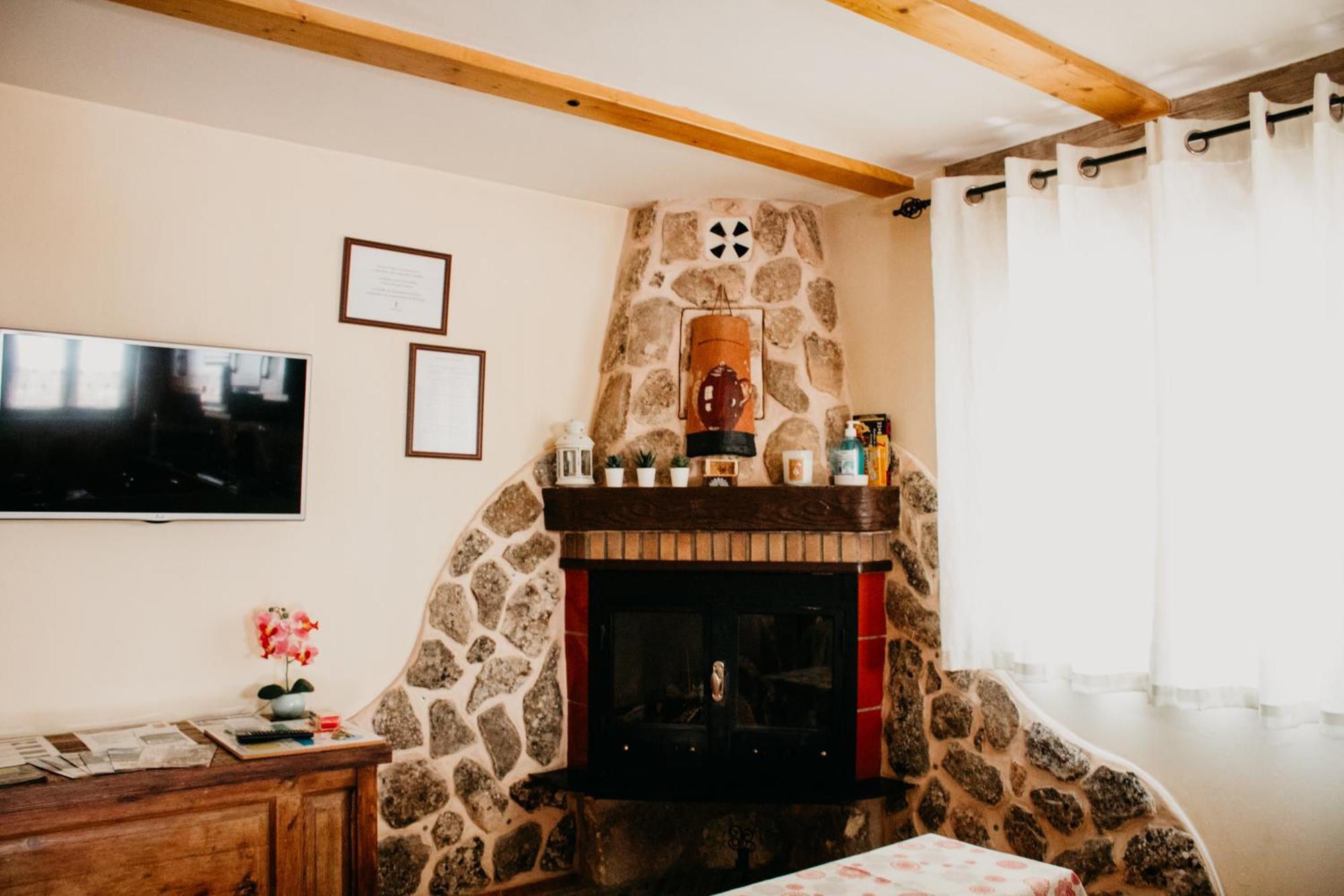 Apartamentos El Callejon Riópar Екстериор снимка